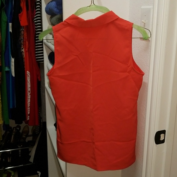 Orange top. - Picture 4 of 5